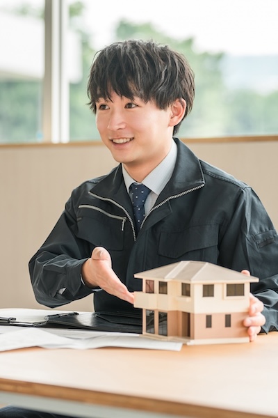 お客様と誠心誠意向き合うスタッフ